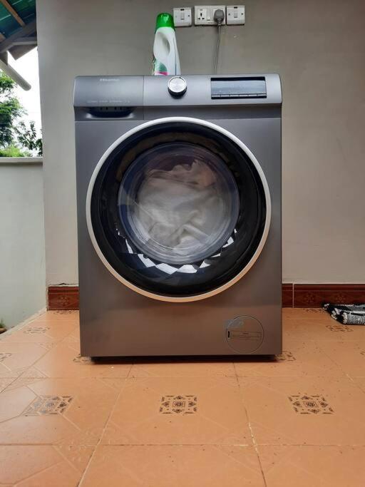 Ellyz Home Stay Moshi Bagian luar foto